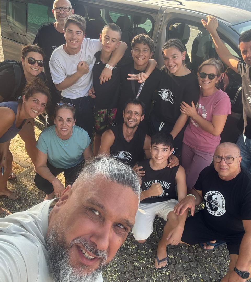 A comitiva de apoio